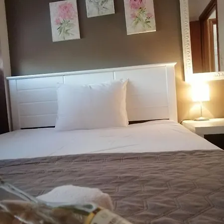 Nea Peramos Apartment *