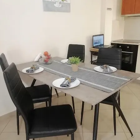 Nea Peramos Apartment