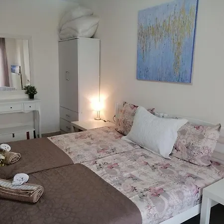Nea Peramos Apartment Apartment